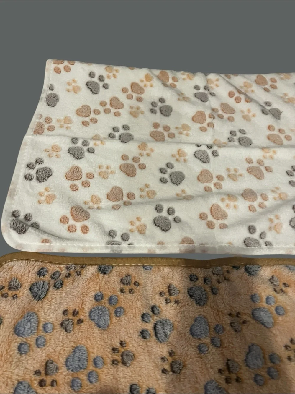 Pack of 3 Warm Pet Blanket Mats NWOT – Small Paw Print Fleece Dog & Cat Blankets - Picture 4 of 10